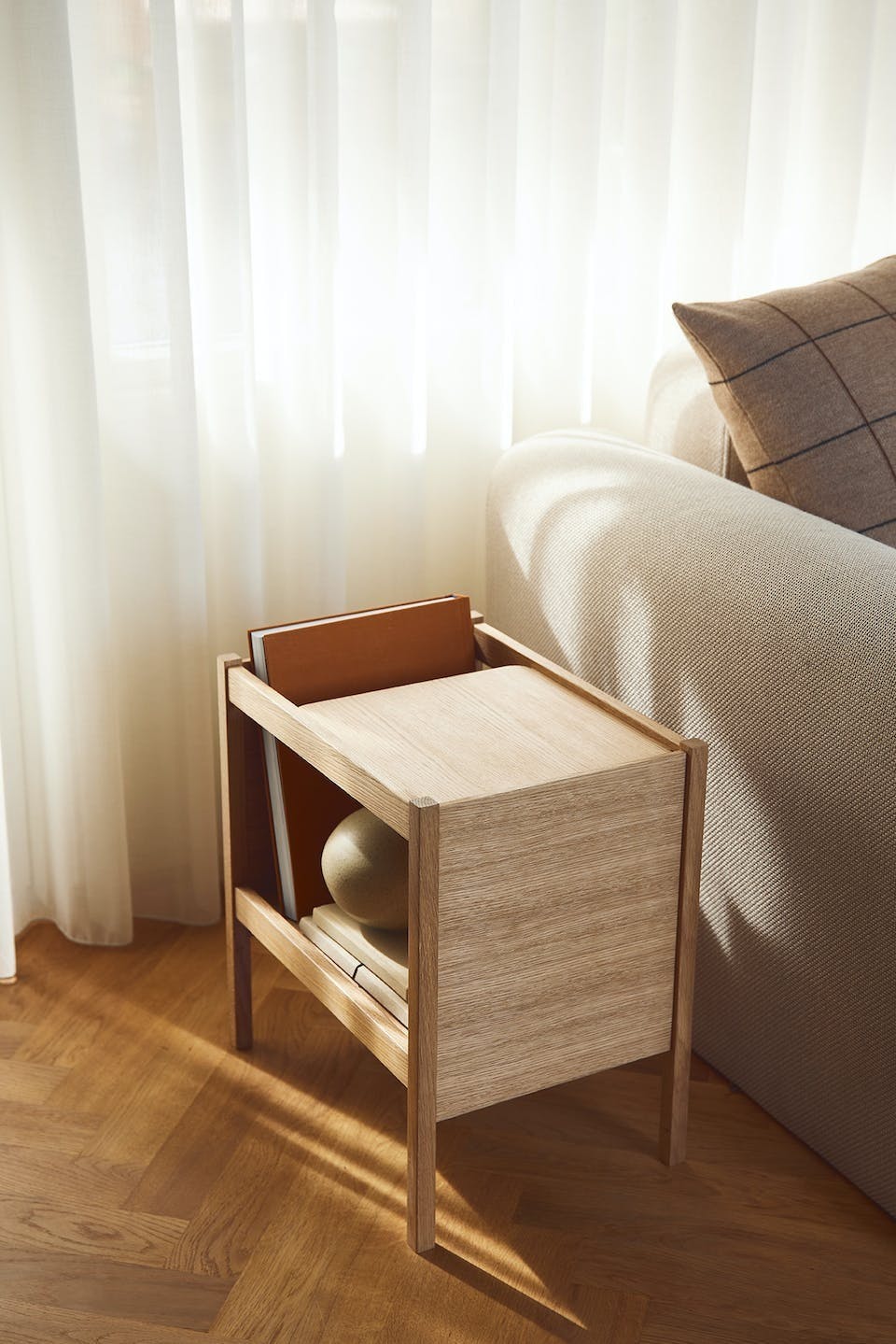 Sidebord i tre Sidebord i tre fra Ferm Living